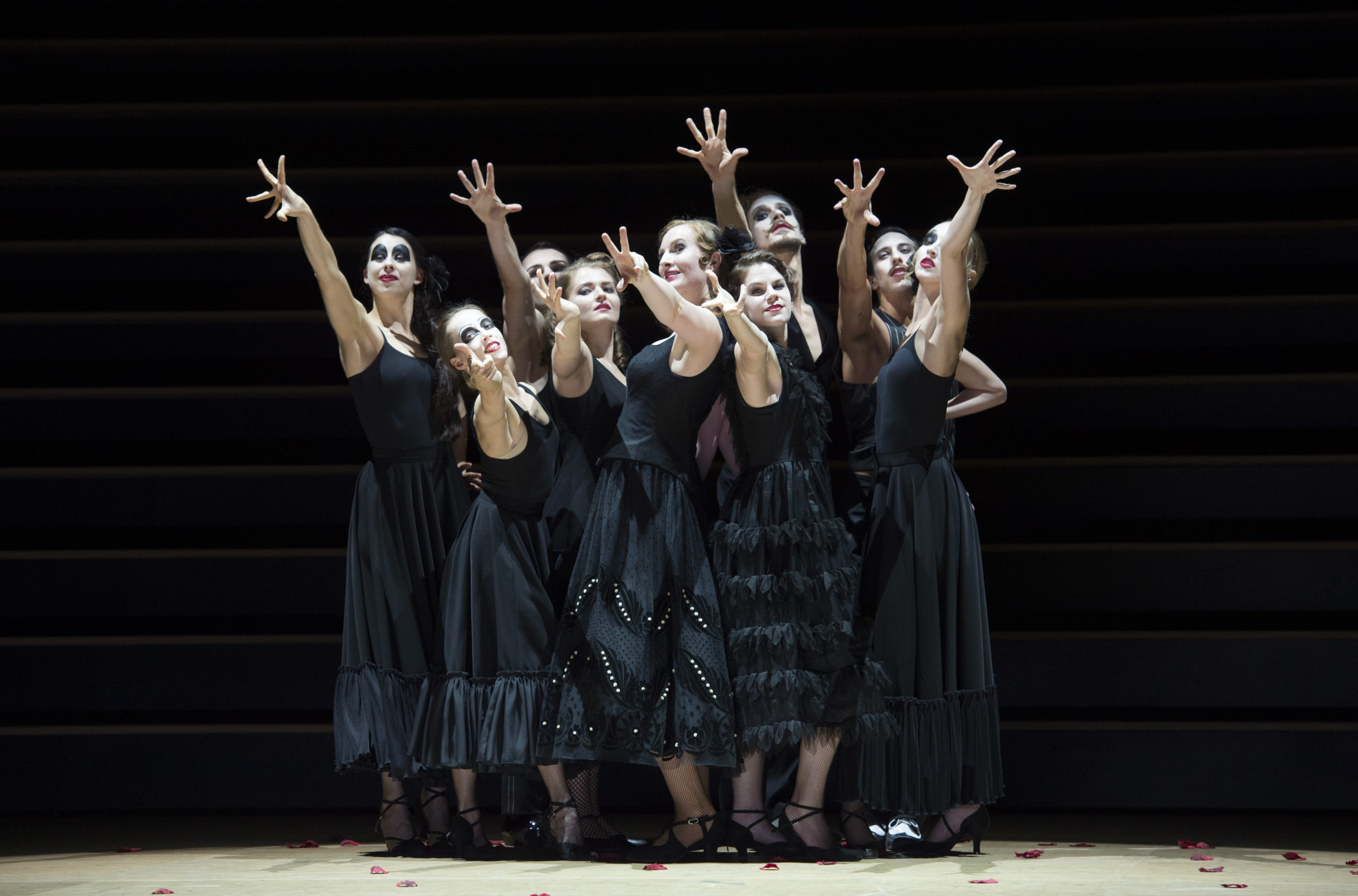G. Bizet „Carmen“ (Oper Frankfurt, 2016 – Photo: Monika Rittershaus)